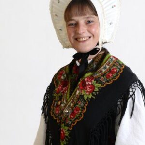 Traditional Dresses-Traditionelle Kleider